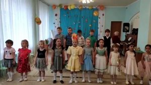 Дождик моросит