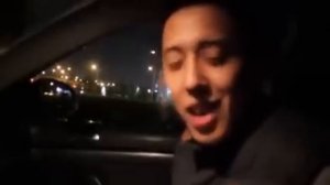 Как много лет во мне любовь спала  Парень очень красиво поет песню