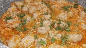 Жареные фрикадельки с овощами.Русская любимая еда_Russian favorite food (720p).mp4