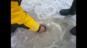 Крупный ОКУНЬ на безмотылку