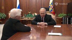 Владимир Путин также встретился со своей школьной учительницей Верой Дмитриевной Гуревич