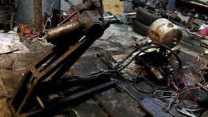 самодельный подъемник кузова до 500кг на 12 вольт