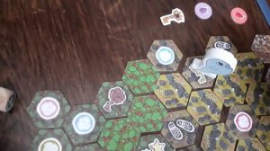 играю в настольную игру чердачный монстр??☠?
