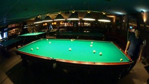 Вылет бильярдного шара за пределы стола - пример ошибки в русском бильярде