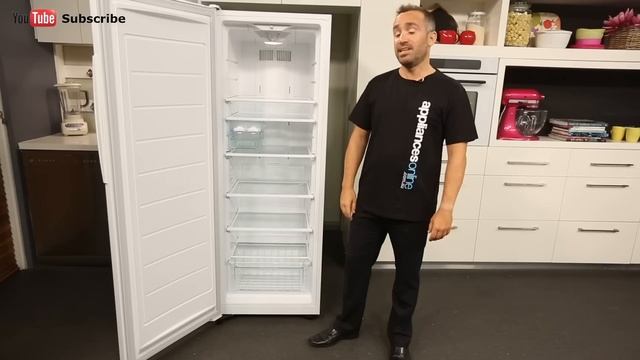 300L Westinghouse Upright Freezer WFM3000WBLH Reviewed by product expert - Appliances Online смотреть онлайн