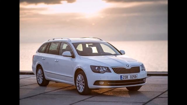 Skoda SuperB Combi Photo