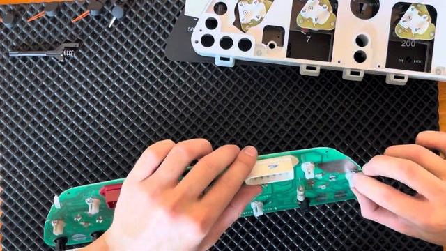 ТОПОВАЯ ПРИБОРНАЯ ПАНЕЛЬ НА ВАЗ 2114 | ПЕРЕСВЕТ | ЗАПИЛ | ЗАНИЖЕНИЕ 2 НА 3 смотреть онлайн