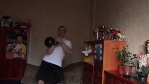 Гиря 32 кг.143 подъема за 3 мин.Jerk gira (KB) 32 kg. 143 reps in 3 min.