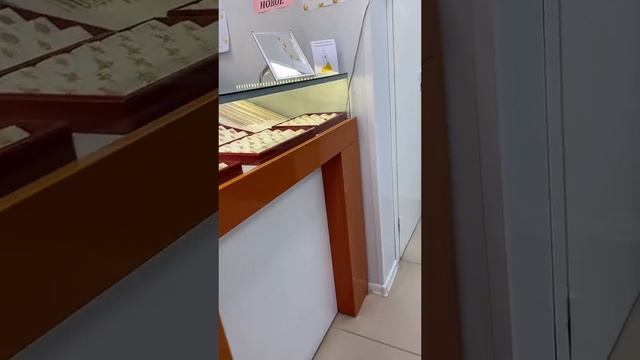 Идем в ломбард, проверять что ли что то настоящий жемчуг из ракушки