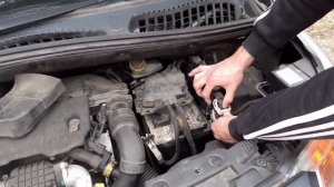 Citroen C3 Picasso ECU location & removal