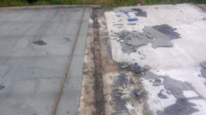 003 Вскрытие старых швов между бетонными плитами