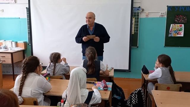 2ая школа 4в класс вручения карточек от R3UBG=rc4p смотреть онлайн