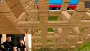 Паровозик Томас  в Роблокс Томас хочет нас съесть в реальной жизни