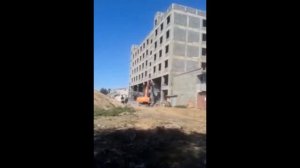 Дом падает