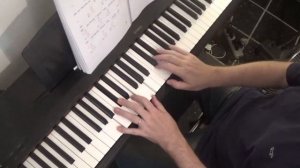 And I love her.(The Beatles) Piano tutorial