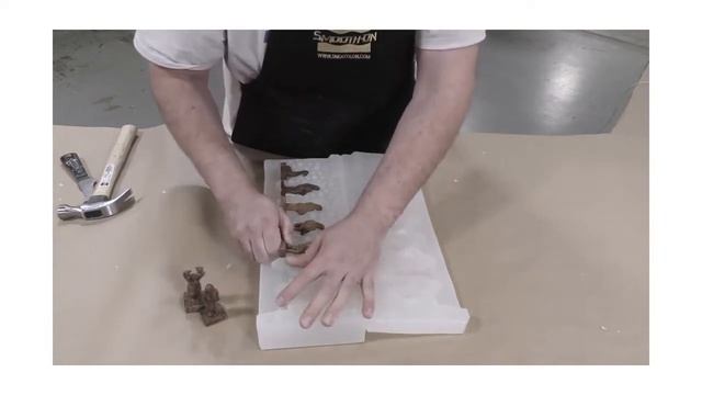 Форма для литья маленькой резной фигурки. Когда нужны высокая детализация и эластичность. смотреть онлайн