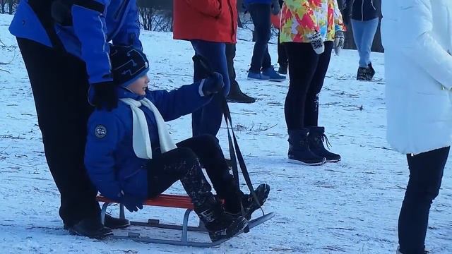 Где кататься на санках в Запорожье смотреть онлайн