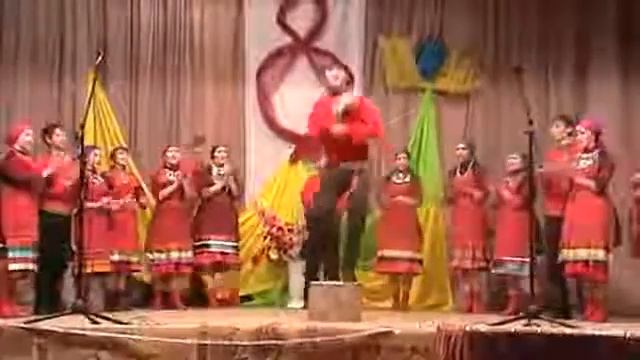 Игры на лугу.Удмуртский народный ансамбль " Ӟардон".Карлыган Марий Эл смотреть онлайн