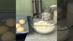 Красивые ватрушки с творогом из дрожжевого теста рецепт  #Shorts