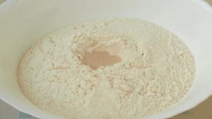 Постный дрожжевой пирог с капустой