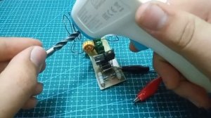 Мини индукционный нагреватель своими руками. Греет металл!