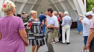 БЕЗ ЛЮБВИ, БЕЗ ЛАСКИ ПРОПАДАЮ Я! ТАНЦЫ ХАРЬКОВ УКРАИНА АВГУСТ 2023