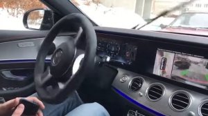 W213 параллельная парковка