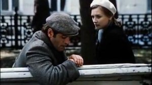 Копия видео "Moskau glaubt den Tränen nicht   «Москва слезам не верит»   на немецком языке"