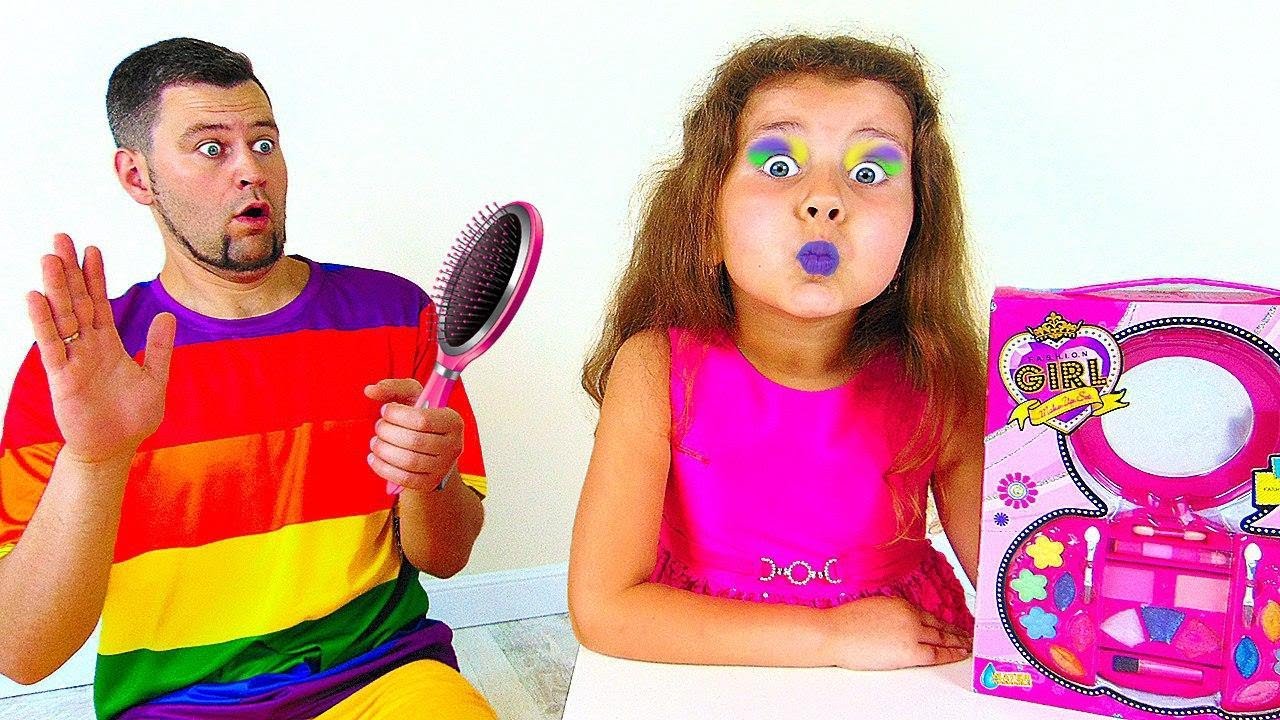 Милана учится пользоваться детской косметикой для девочек смотреть онлайн