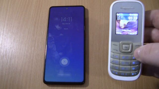 Over the Horizon Incoming call & Ringing alarms at the Same Samsung A51 +1200M смотреть онлайн