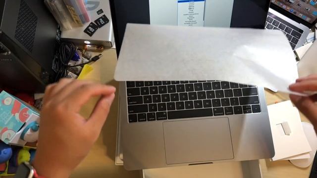 MacBook Pro 2018 13' Unboxing [最大規格 Max Spec] ?[2016,17同18年包裝同keyboard你可能唔知嘅小分別?] | Enoch's Vlog