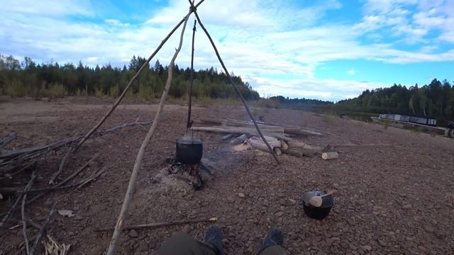 Якутия 2022- осенний поход. Таймени. Места те же, но рыба другая. Встреча команды "Лефу" С. Митягин смотреть онлайн