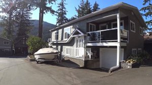 Канадские дачи на озере Cultus Lake Как и где  отдыхают канадцы? #shorts