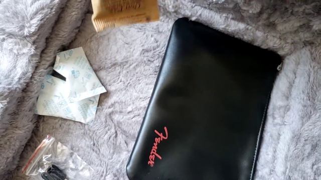 Fender American Ultra V. смотреть онлайн