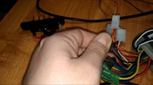 Разбираю ручку и контролер Электровелосипеда Archos. Непонятные провода