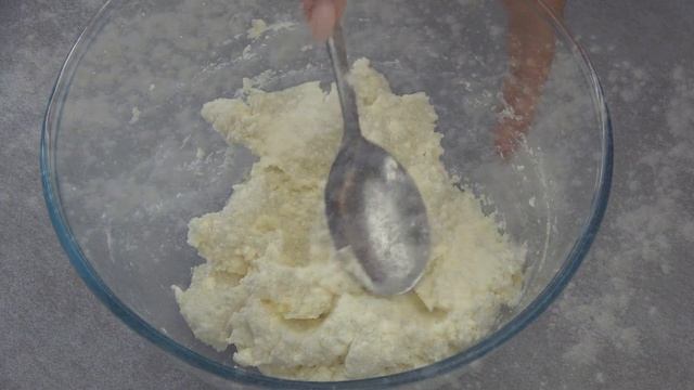 ИДЕАЛЬНЫЕ сырники БЕЗ ГЛЮТЕНА / Только ТВОРОГ, ничего лишнего! смотреть онлайн