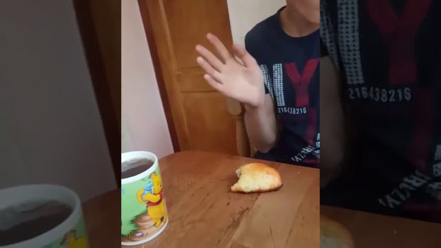 Друг попробовал чай с солью смотреть онлайн