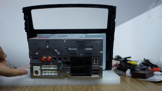 Belsee Octa Core PX5 4GB Android 8.0 Head Unit Radio Stereo Multimedia System for Mitsubishi Pajero смотреть онлайн