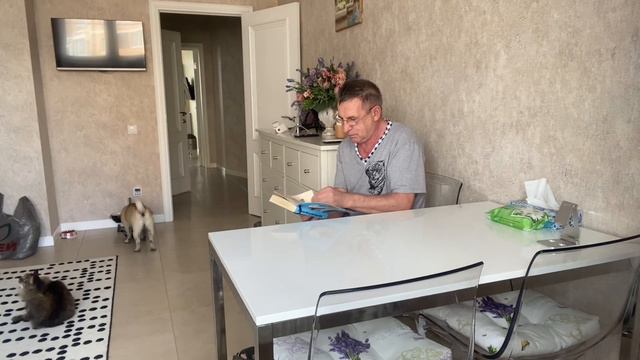 МИХАЛЫЧ СОЗНАЛСЯ ПОЧЕМУ ОН ВЫПИВАЕТ! смотреть онлайн