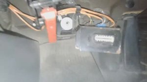 Где находится диагностический разъём на Peugeot Expert 1, Fiat Scudo 1, Citroen Jumpy 1 (1998 г.)?