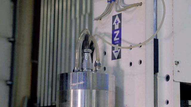 ФРЕЗЕРНЫЙ СТАНОК 4D С ПОВОРОТНЫМ УСТРОЙСТВОМ ДЛЯ ДЕРЕВА | WATTSAN M1 1325 RD смотреть онлайн