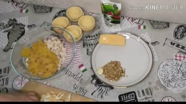 Салат в тарталетках , очень вкусно и быстро !