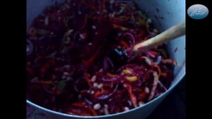 Свекольный салат с болгарским перцем и фасолью. Заготовки на зиму.