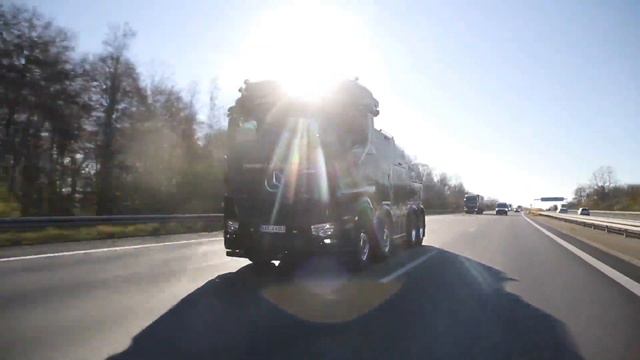 The Arocs as a powerful tow truck | Mercedes-Benz Trucks смотреть онлайн