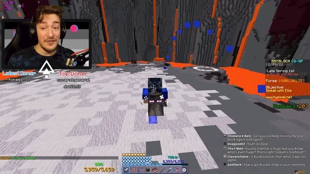 This NEW BOSS FIGHT is UNREAL (Hypixel SkyBlock) смотреть онлайн