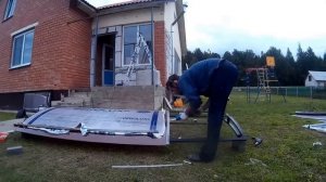 Как сделать козырек из поликарбоната и перила