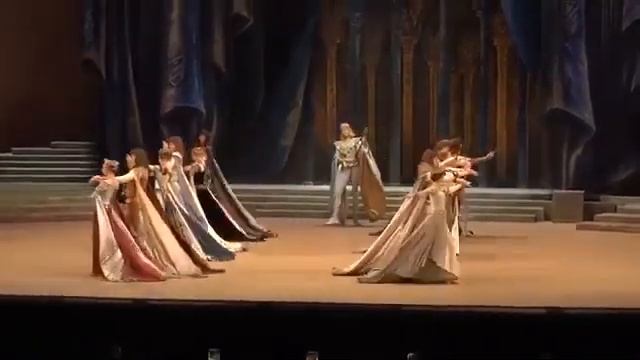 ドリス伯爵婦人の館「ライモンダ」ユリア・ステパーノワ、ボリショイ劇場 "Raymonda" Yulia Stepanova, Bolshoi Ballet 01 смотреть онлайн