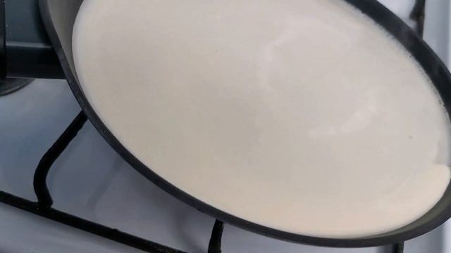 Нежные тонкие БЛИНЫ НА МОЛОКЕ — универсальный рецепт для сладких и соленых начинок! смотреть онлайн