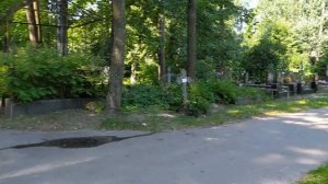 Как найти могилу актрисы Анны Самохиной на Смоленском православном кладбище Петербурга