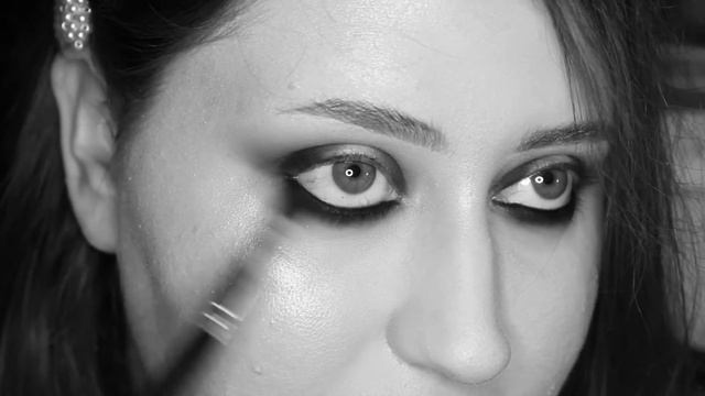 ПЕРВЫЙ ВЗГЛЯД НА STONE COLD FOX ОТ COLOURPOP | НАКОНЕЦ-ТО ХОЛОДНАЯ ПАЛЕТКА?!? смотреть онлайн